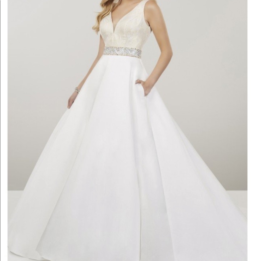 Panoply Evening Gown, Style 14928